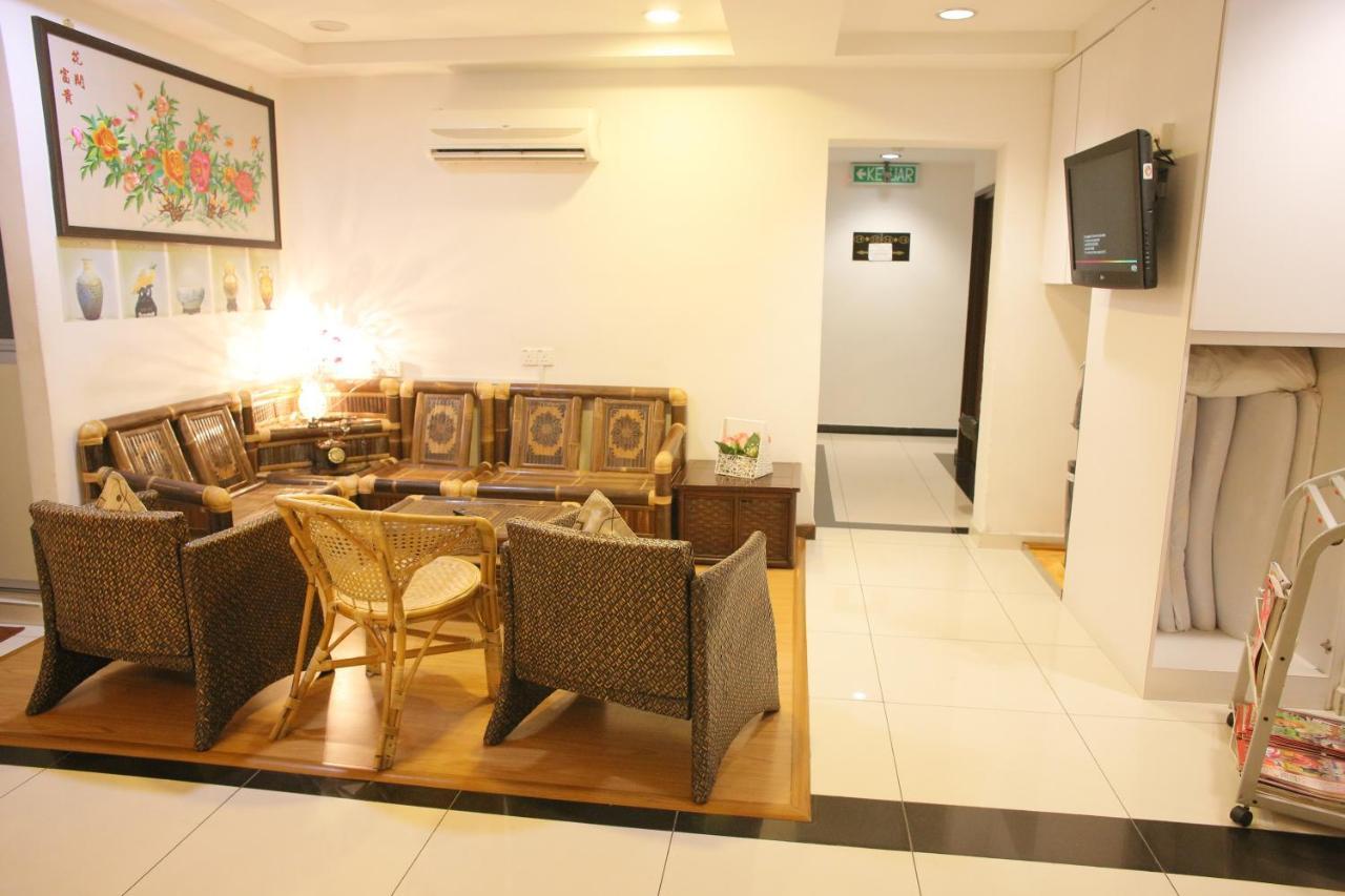 N K Hotel Muar Exteriör bild
